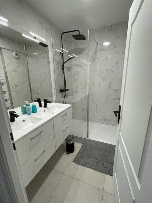 Appartement Familial De Qualite Paris Extérieur photo